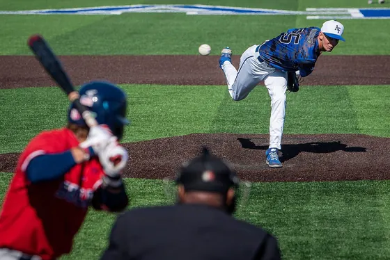 Air Force vs. Fresno State, throwing heat